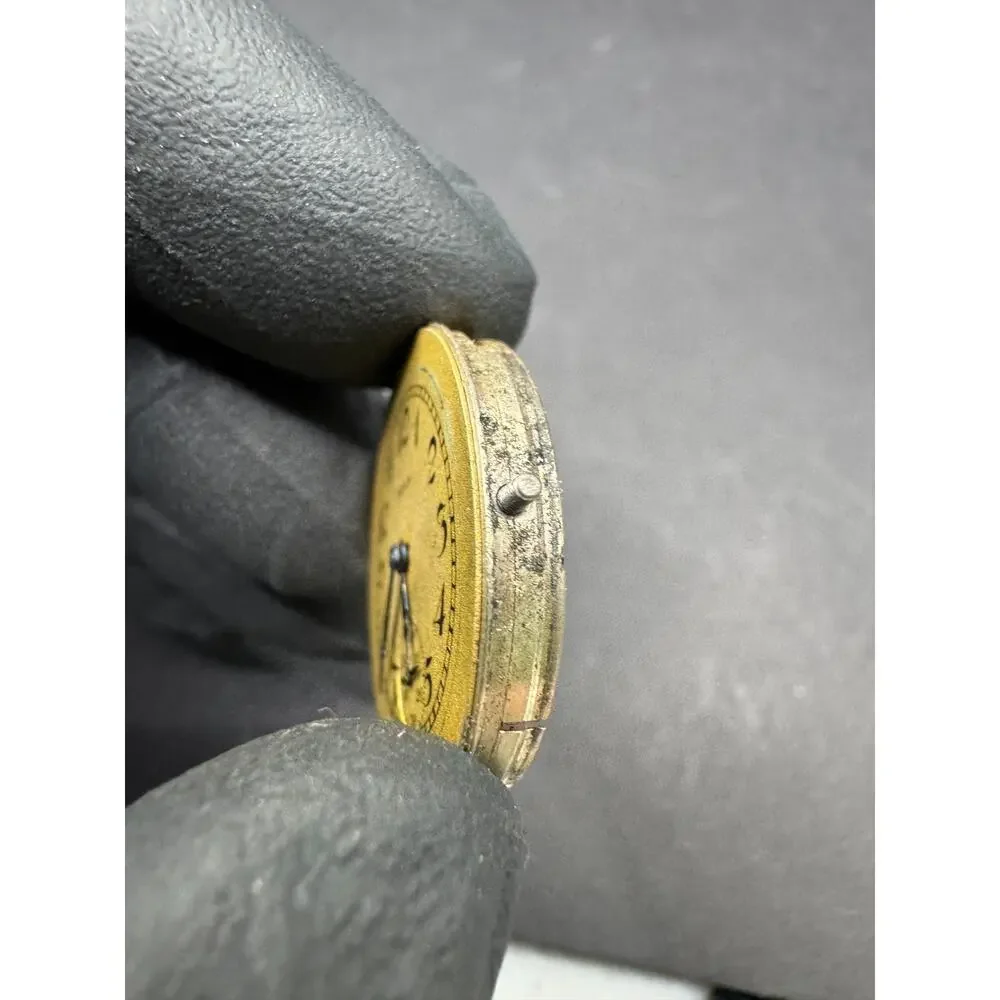 Vintage Elgin Pocket Watch Movement Gold Tone 14.9MM For Parts/Repair